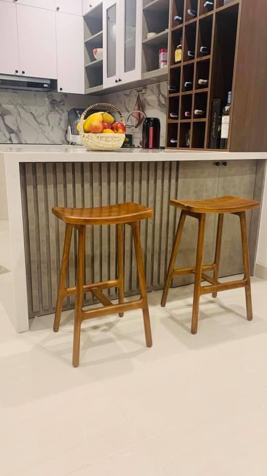 Ghế quầy bar gỗ sồi phong cách Châu Âu (cao 60 cm)