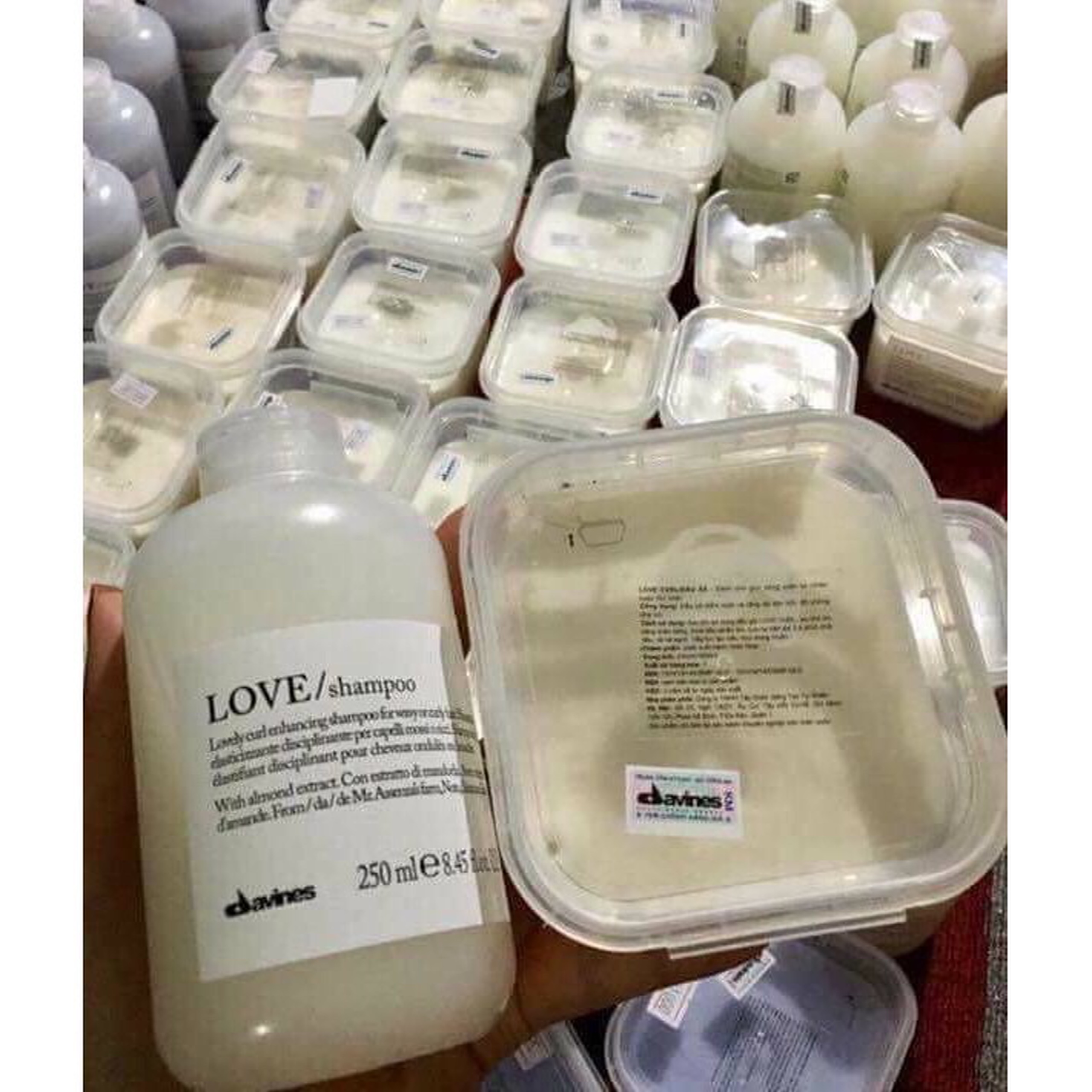 [HCM]Dầu Gội Và Xả Cho Tóc Uốn DAVINES Love Curl 250mlx2