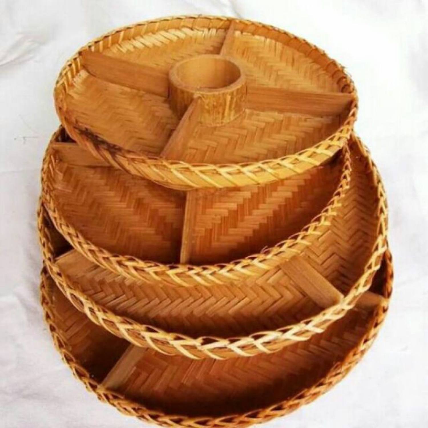 Mẹt tre có ngăn mẹt chia ngăn đủ size 25.30.35.40cm lh 0978945425