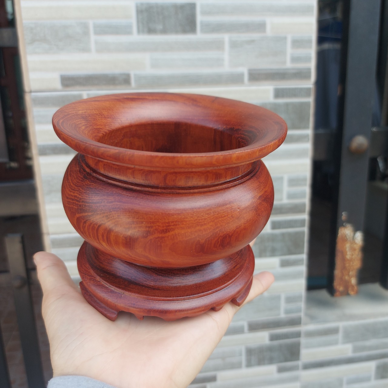 Bát nhang - lư hương gỗ hương nguyên khối cao cấp ngang 12cm
