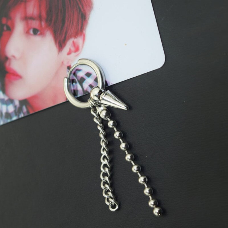 Khuyên tai BTS SUGA
