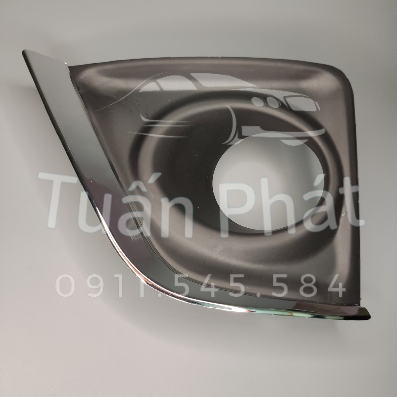 Ốp Đèn Gầm Xe Toyota Altis 2014-2017