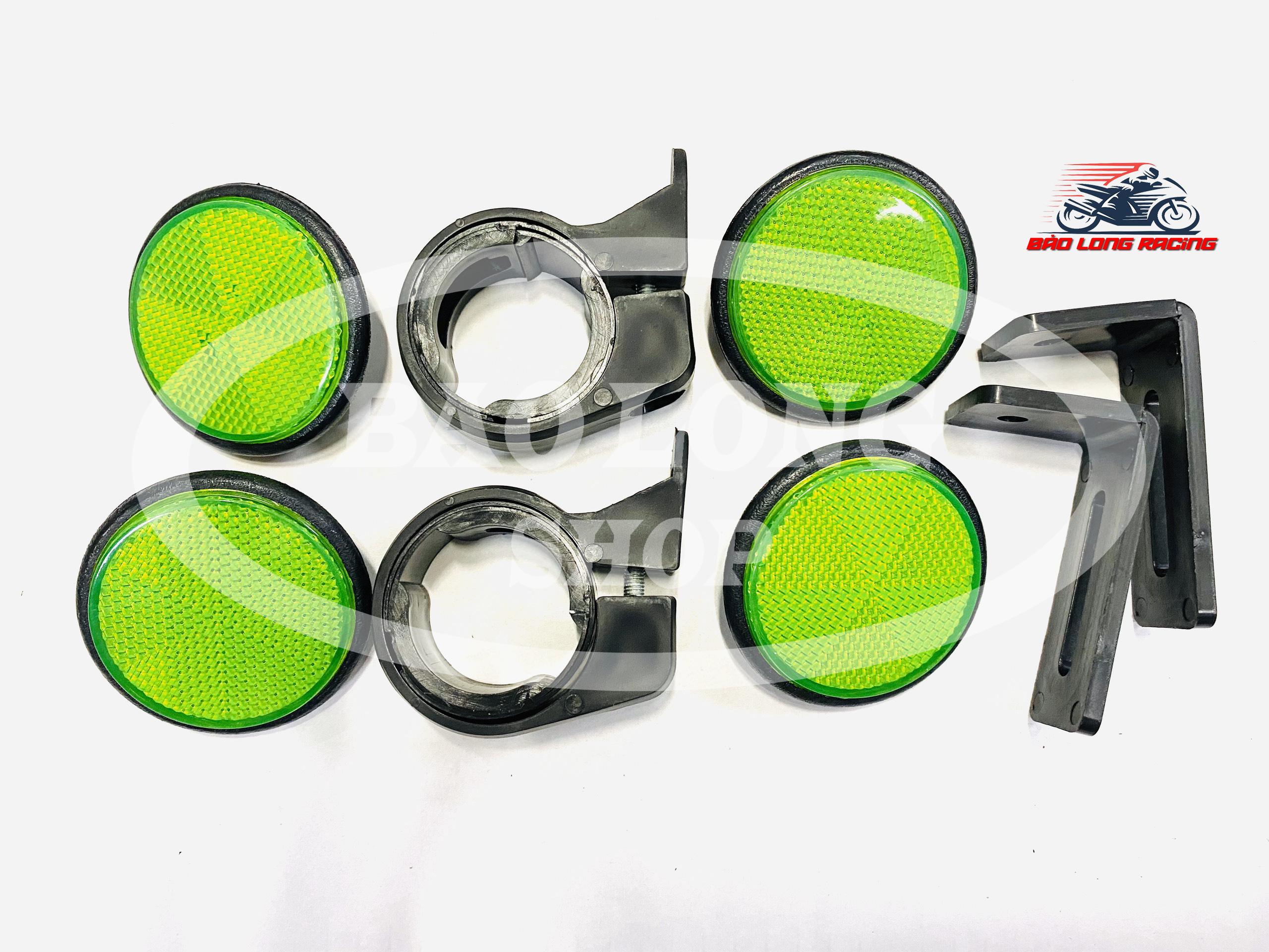 Cặp Mắt mèo phản quang trước sau Pass Vòng phuộc Siêu Rẻ (màu Xanh Lá)