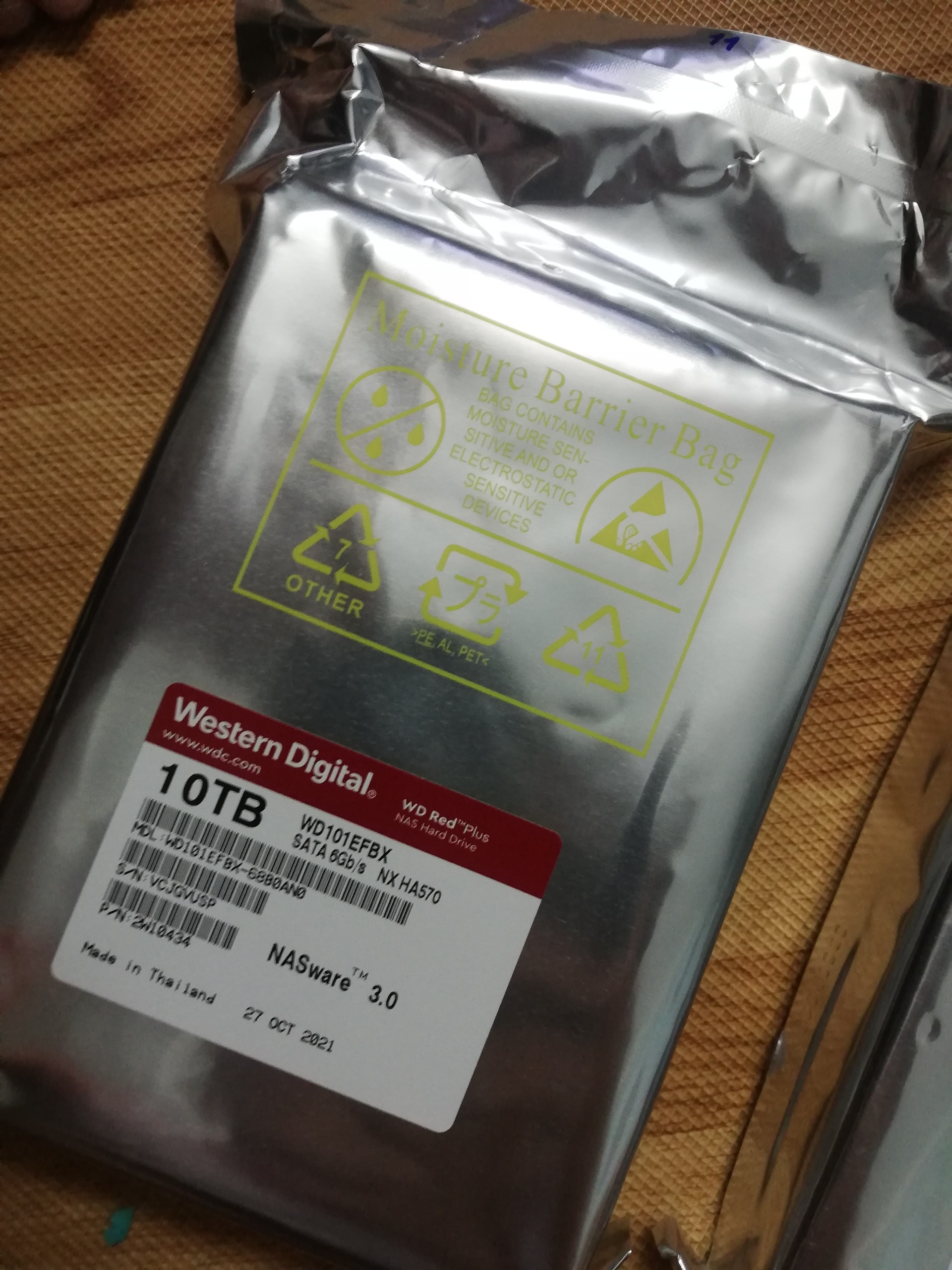 Ổ cứng HDD Western Red Plus 10TB 3.5inch SATA III 256MB Cache