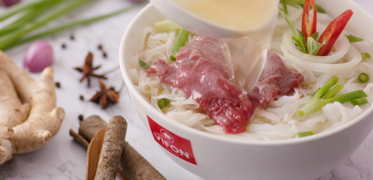 Thùng 30 Gói Phở Bò Vifon (65g / Gói)