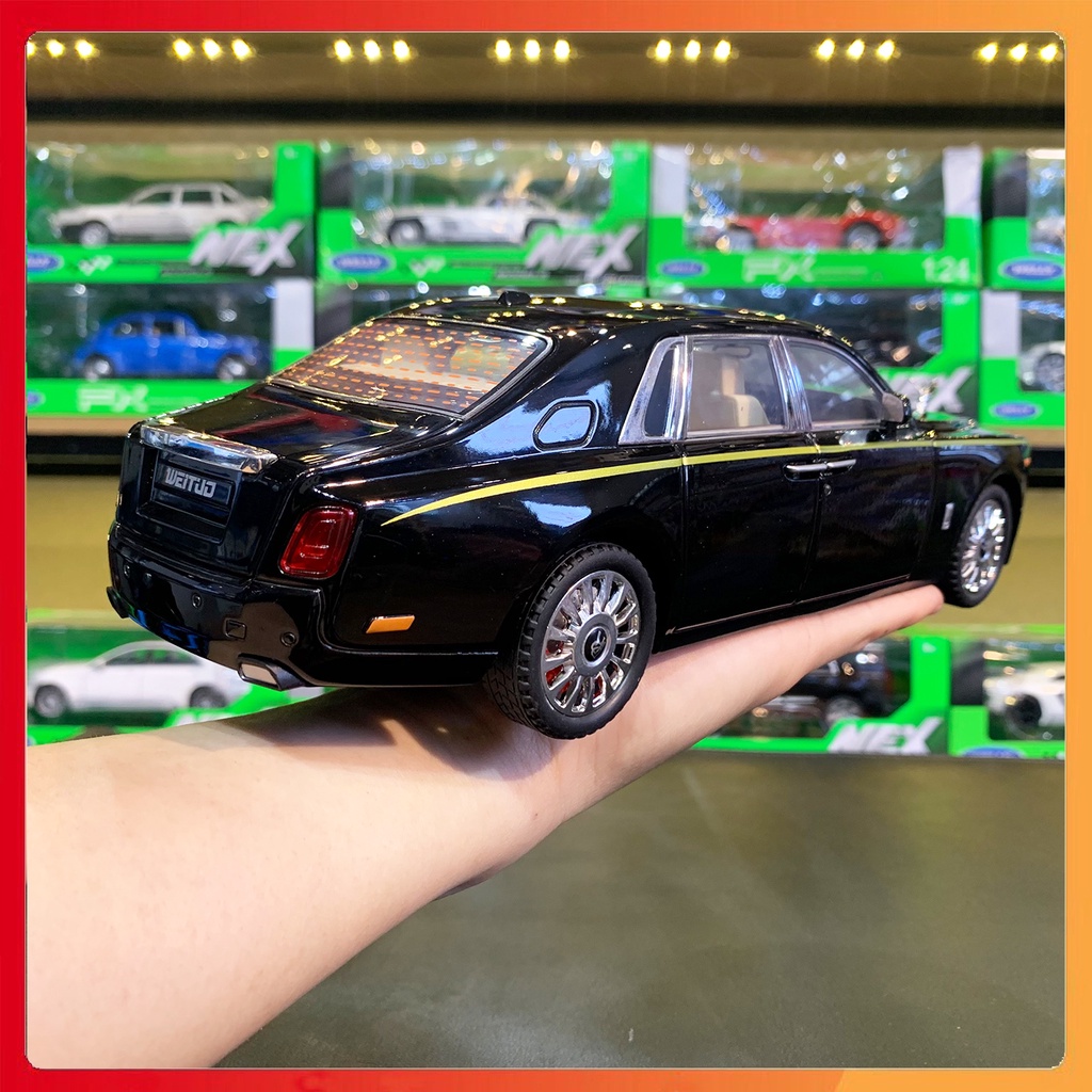 Xe mô hình Rolls Royce Phantom VIII tỉ lệ 1:20 hãng WEITUO màu đen