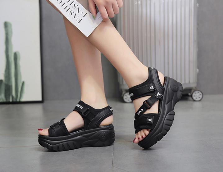 Giày sandal đế bánh mì cá tính S116D