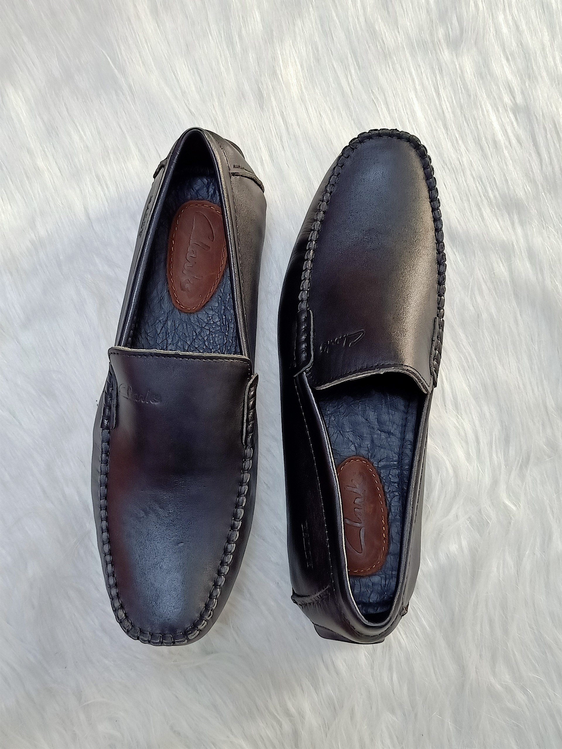 Giày lười da trơn Clanks, Ozaka