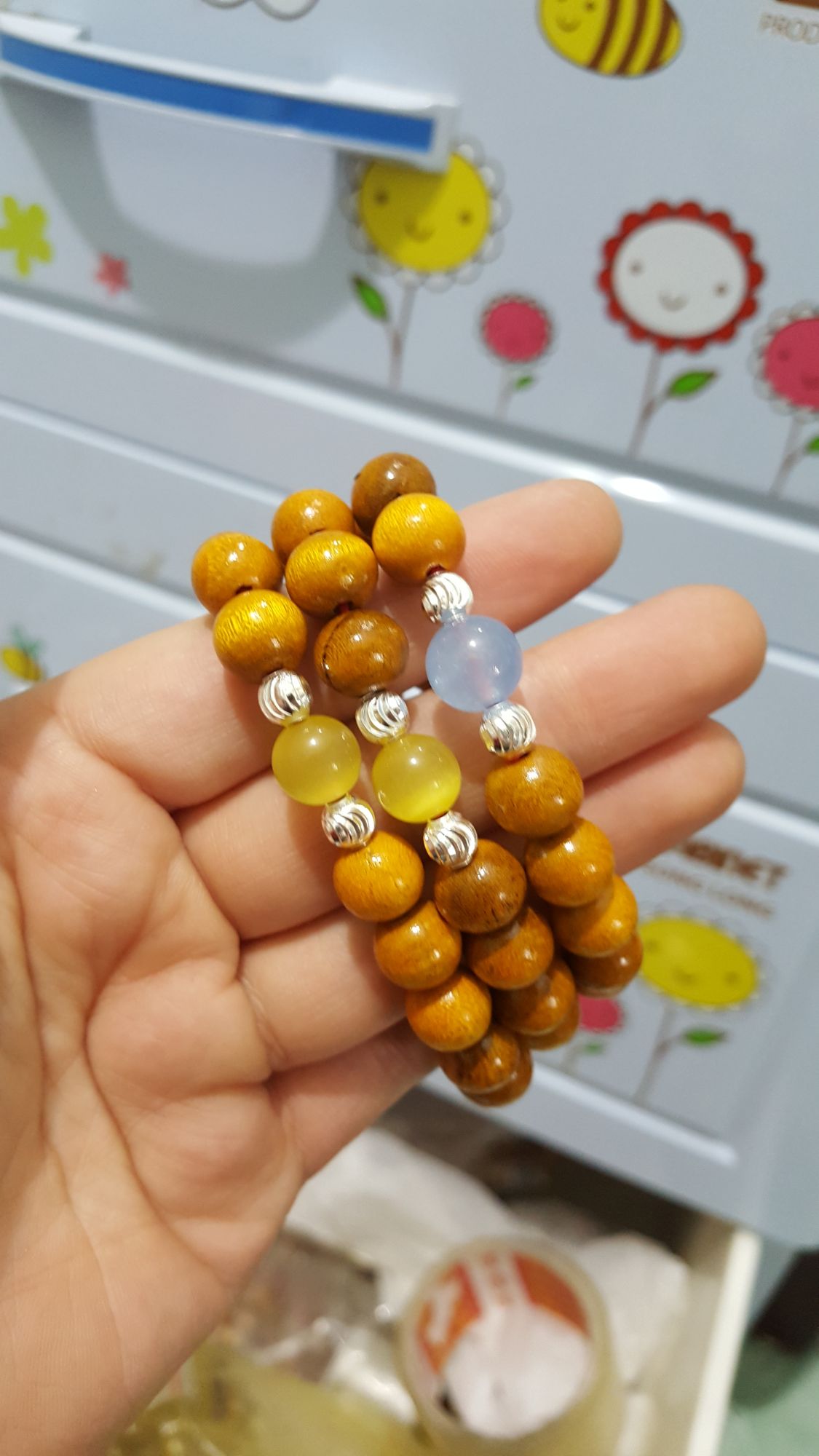Vòng dâu tằm mệnh Mộc