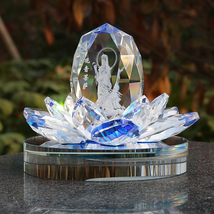 Tượng Phật Mẹ Quan Âm Tòa Sen Pha Lê Trong - Tượng Nước Hoa Quan Âm Tặng Kèm Tinh Dầu Và Đế Chống Trượt - Dùng Trang Trí Trong Nhà Và Để Bên Trong Xe Ô Tô