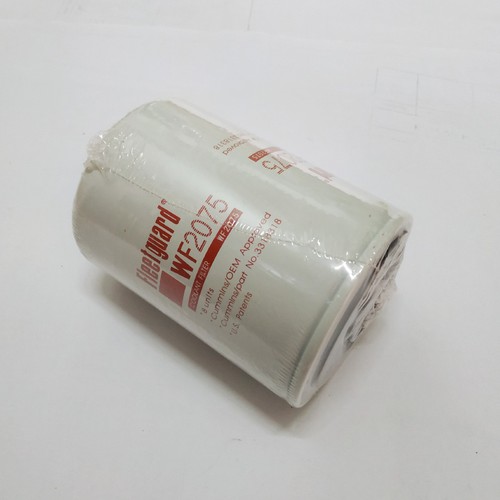 Lọc nước làm mát Fleetguard WF2075