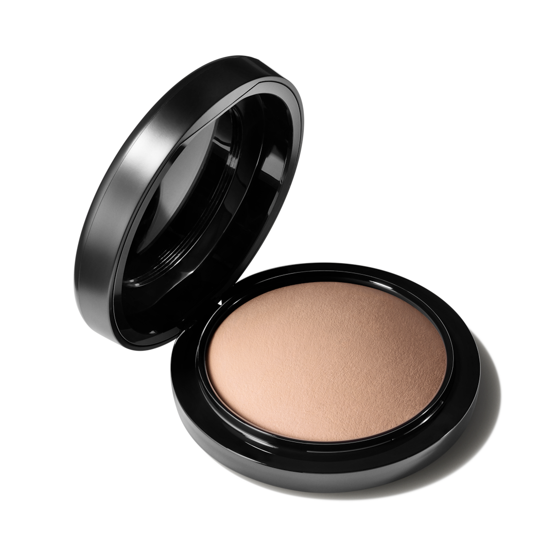 Phấn Phủ Kiềm Dầu Và Dưỡng Da MAC Mineralize Skinfinish Natural Face Powder 10g