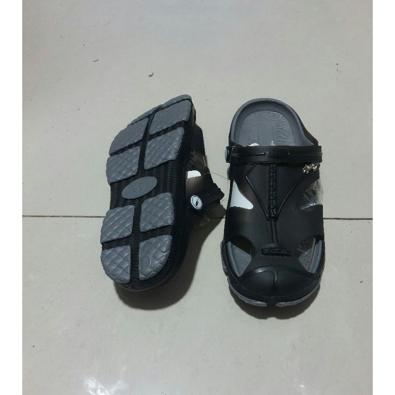[HCM]Dép nhựa dẻo bít mũi nam đế êm chân 2 lớp