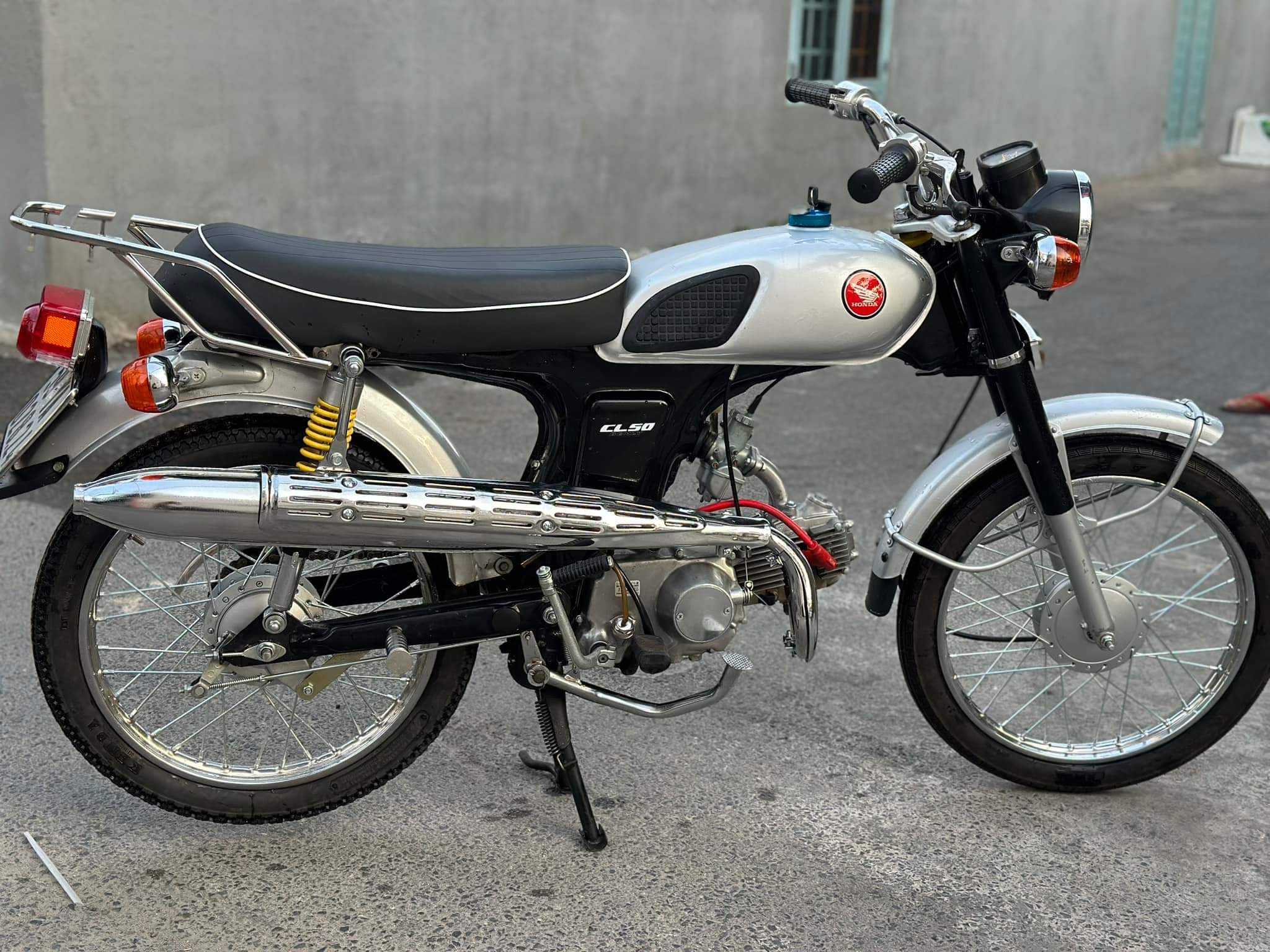 Chắn bùn dè xe CL. Dành cho các dòng xe 67 - 68 - CD - CL (một bộ trước sau như hình)