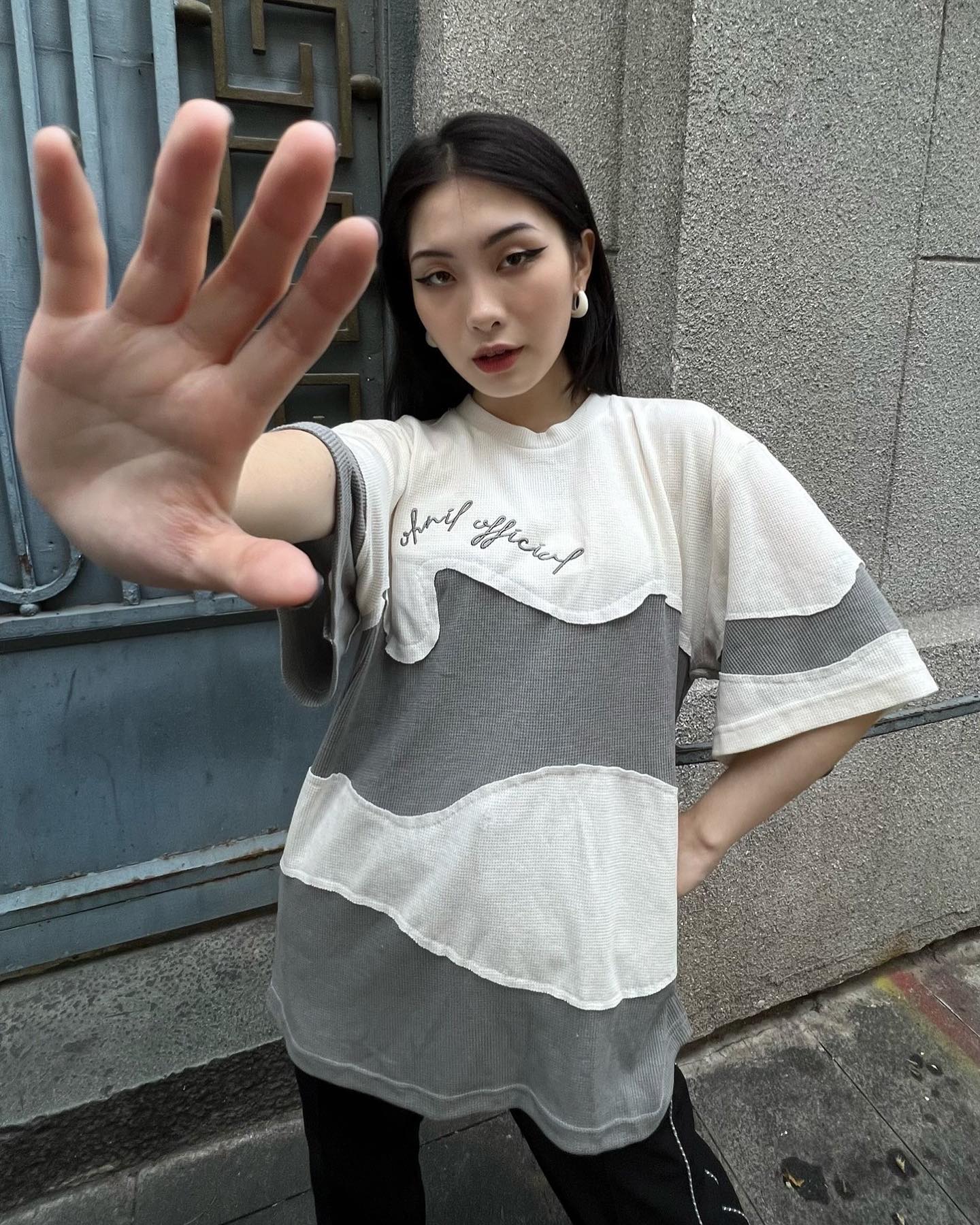 Áo thun rã sóng thủ công - Ray Tee Ohnil