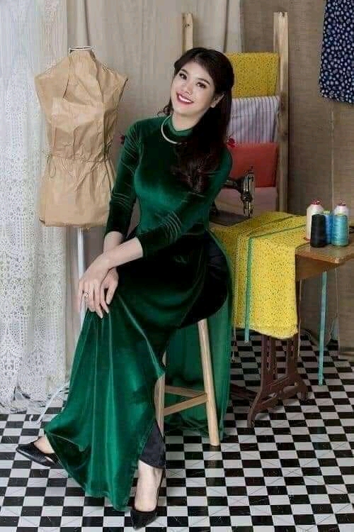 ÁO DÀI NHUNG TRUYỀN THỐNG MÀU XANH LAM KÈM QUẦN - SANG TRONG & TINH TẾ