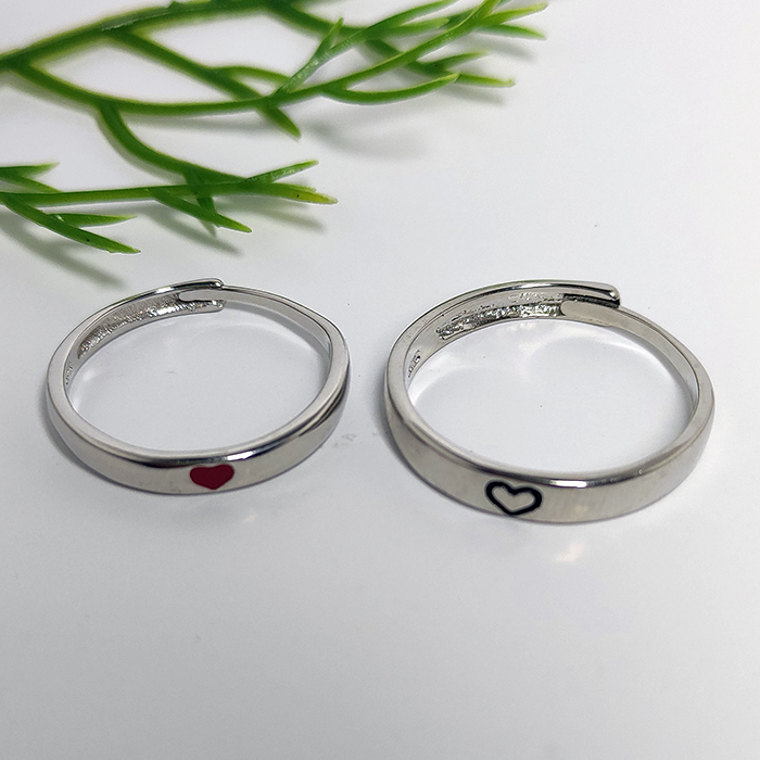 Nhẫn cặp đôi (nhẫn tình yêu) bạc 925 khắc trái tim màu đỏ và màu đen
