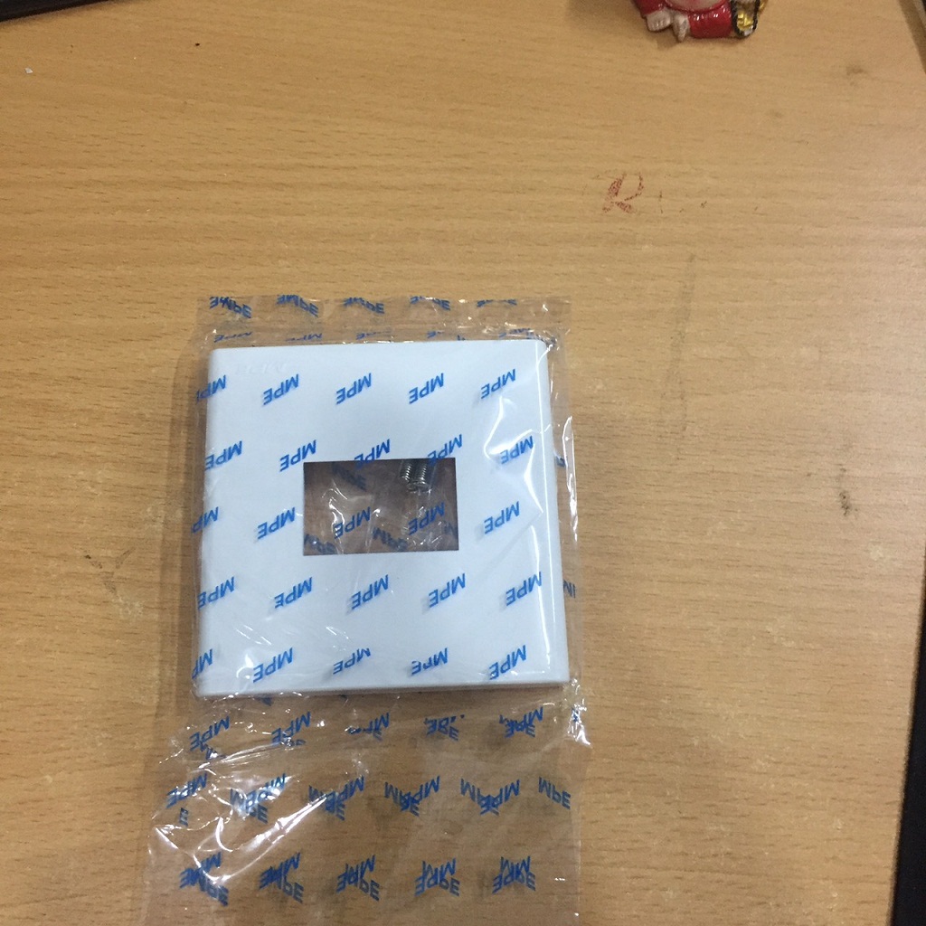 [HCM]MẶT CÔNG TẮC VUÔNG GẮN ÂM TƯỜNG MPEDÙNG CHO ĐẾ ÂM VUÔNG