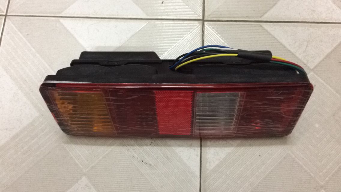 Đèn hậu KENBO 990
