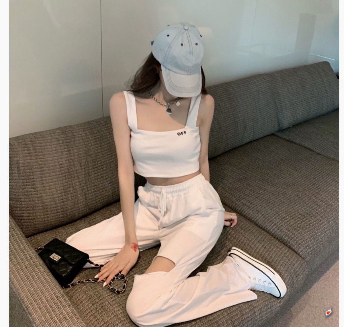 Áo croptop 2 dây bản to OFF