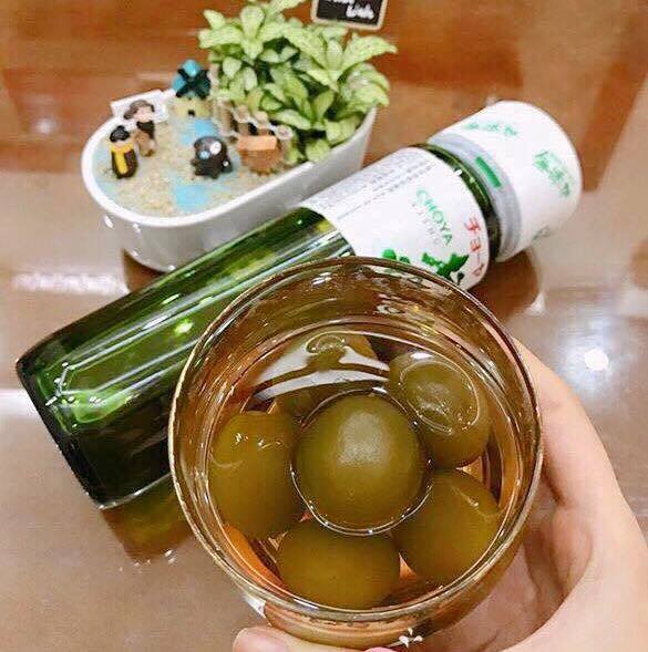 MƠ XANH CHOYA KISHU  NHẬT BẢN (CHAI 720ML- CÓ TRÁI MƠ BÊN TRONG)