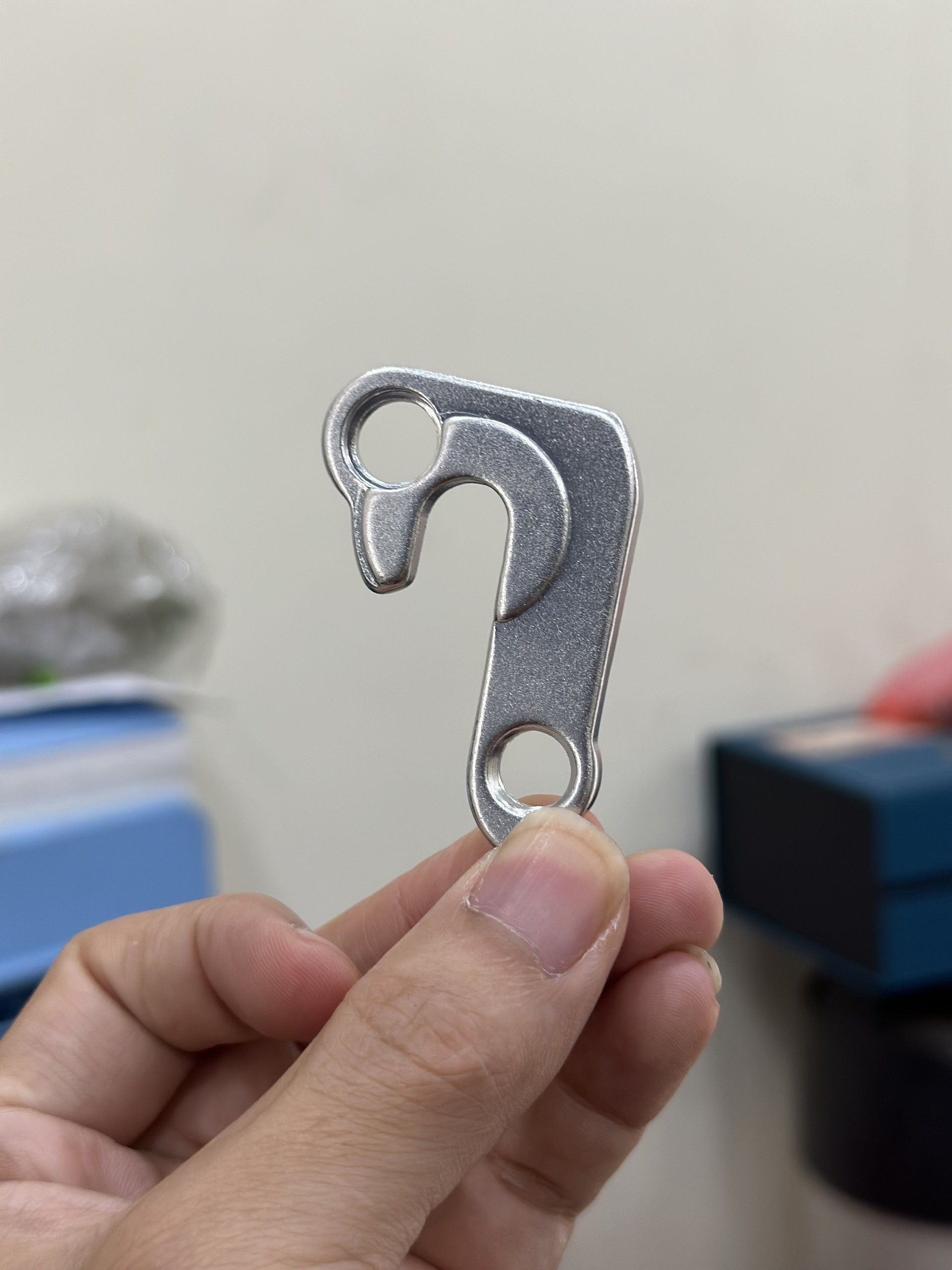 Tai móc bắt củ đề xe đạp Giant XTC,ATX,TRANCE( 1 ốc)