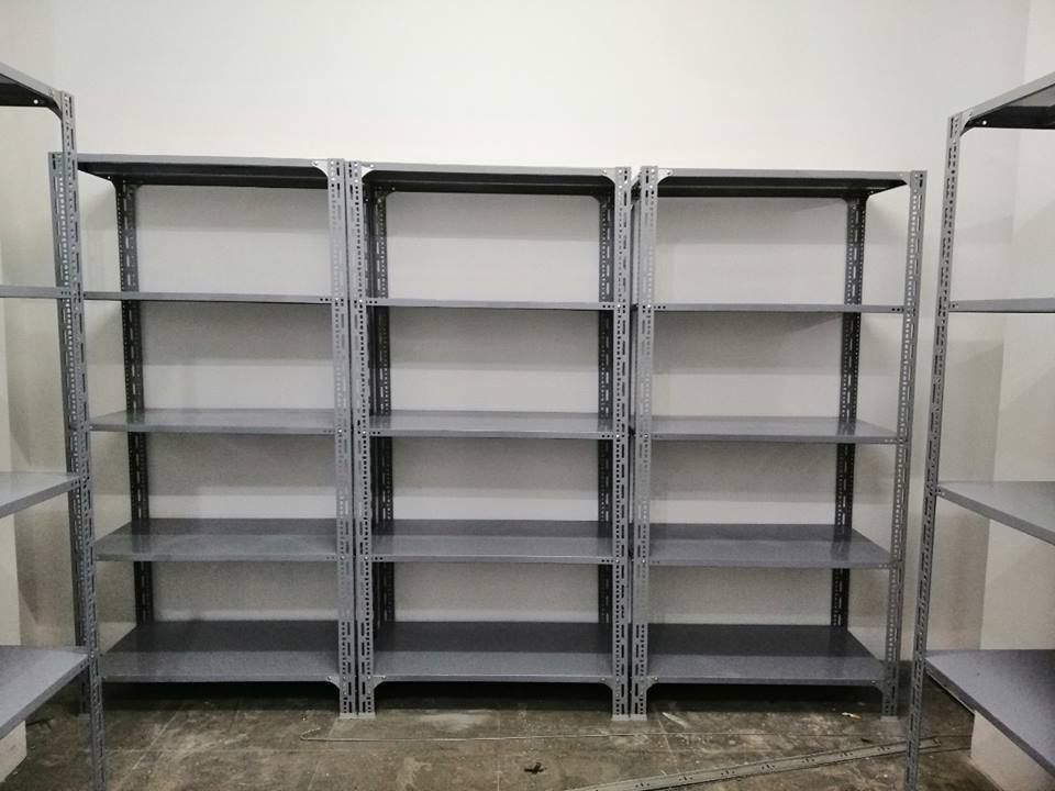 Thanh sắt V lỗ đa năng V30x30 dài 2m