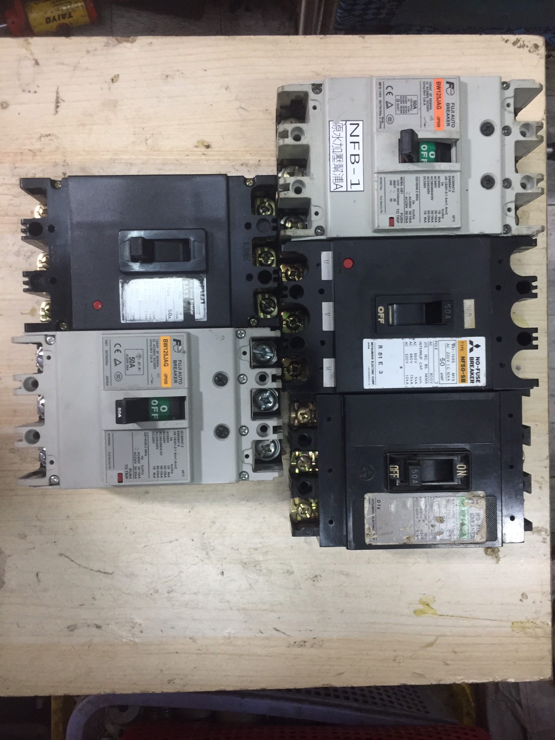 CP điện 3 Pha / 4 Pha Chống Giật của Nhật Bản