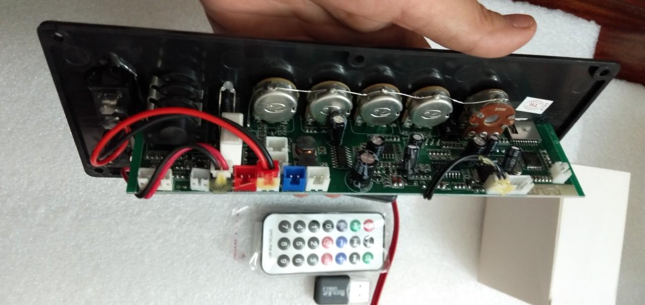 Mạch loa kéo HA 8622 nằm