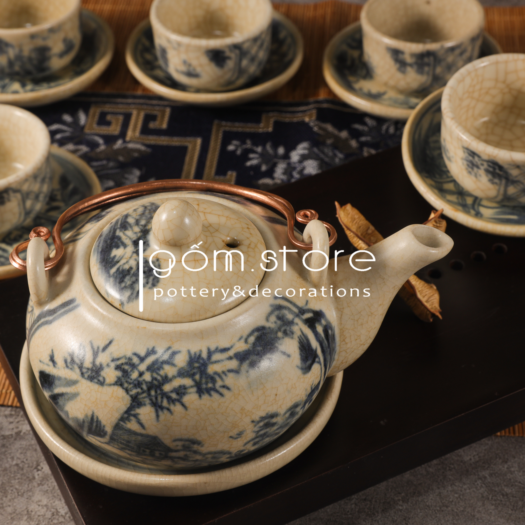 Ấm chén Bát Tràng men giả cổ dáng hồng vẽ sơn thủy (Không kèm khay ấm trà như hình)