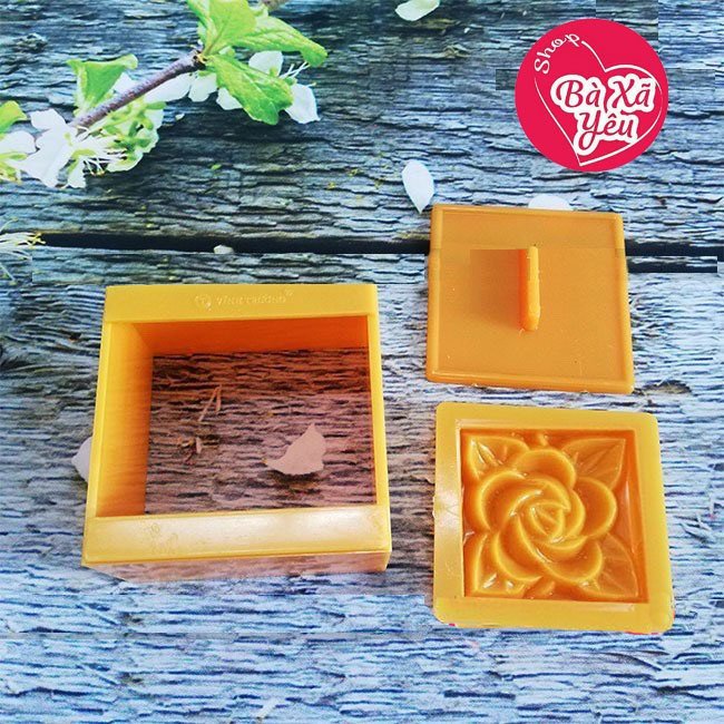 Khuôn xôi vuông hoa hồng 3D