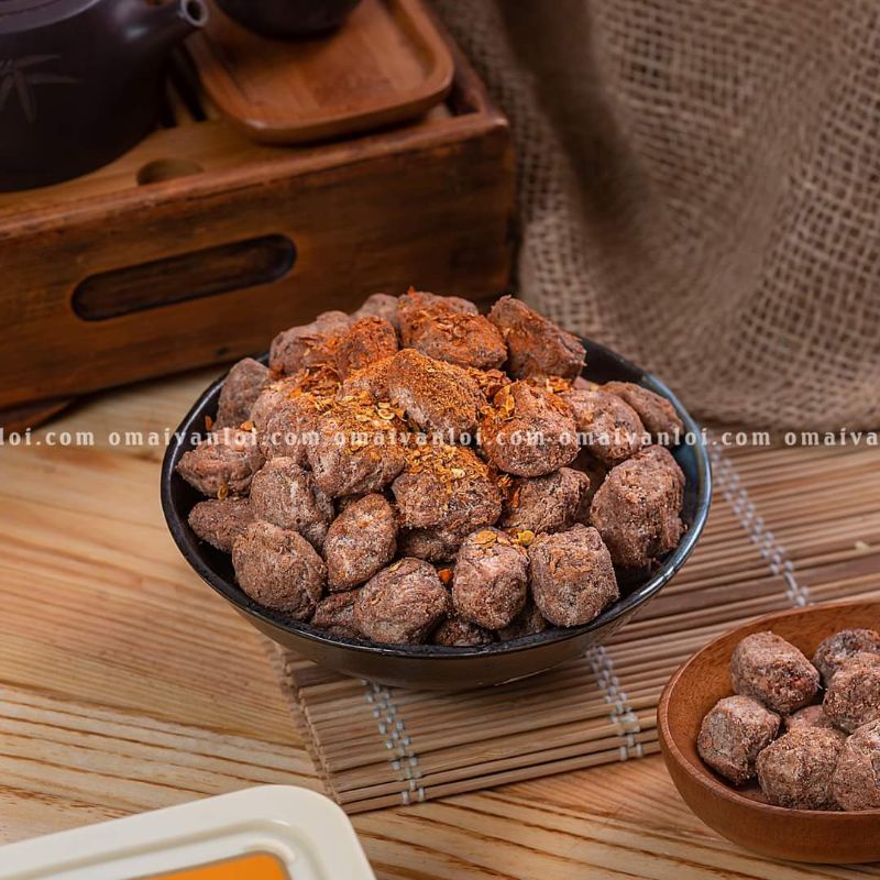 Mơ chua cay mặn ngọt ô mai vạn lợi