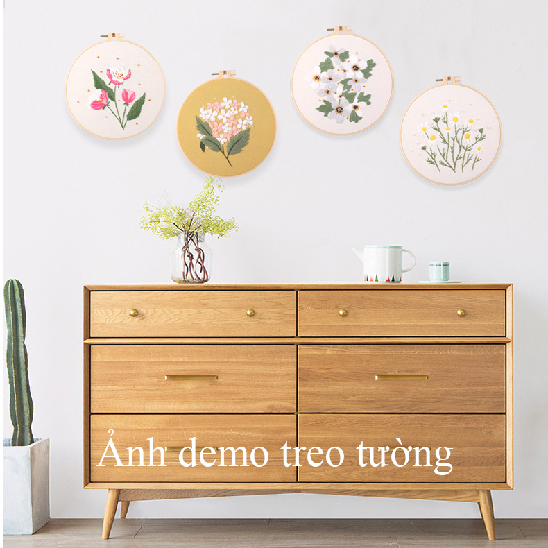 Kit tập thêu (gồm vải đã in mẫu sẵn, kim, chỉ, khung thêu) - mẫu hoa cỏ đồng quê