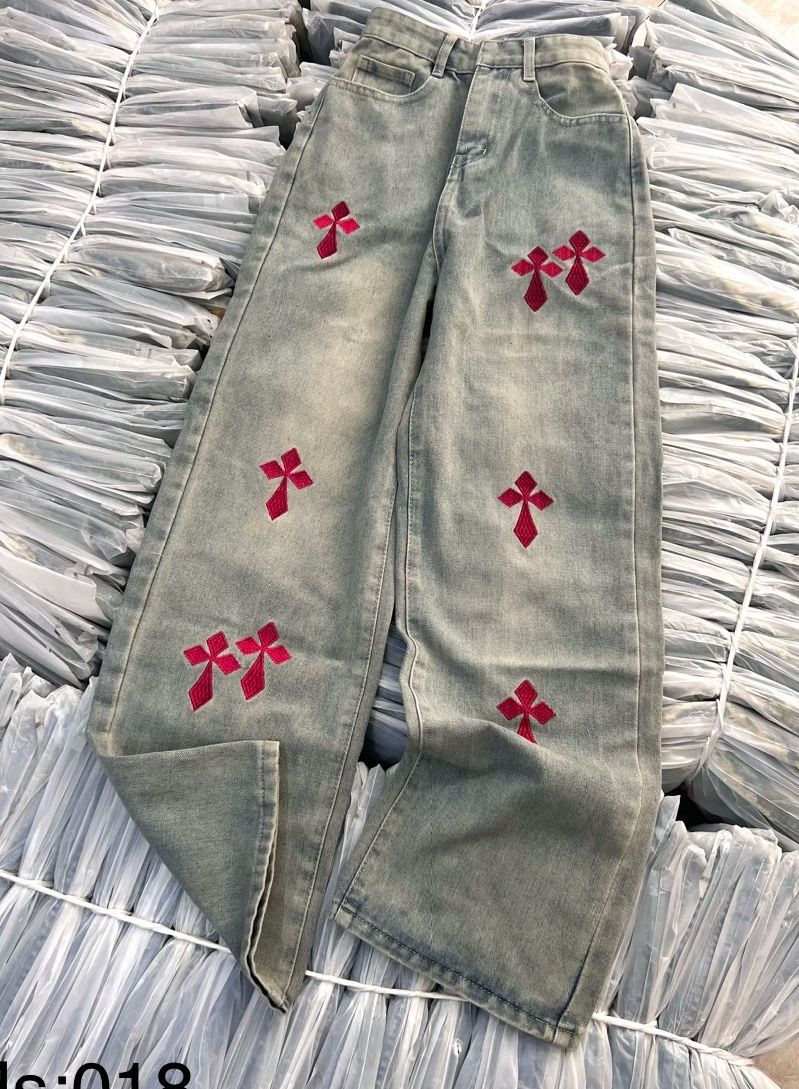 Quần Jean Ống Suông Dài Nữ Lưng Cao Cao Cấp thêu logo QUẦN JEANS ỐNG RỘNG NỮ LƯNG CAO CẠP L92849384