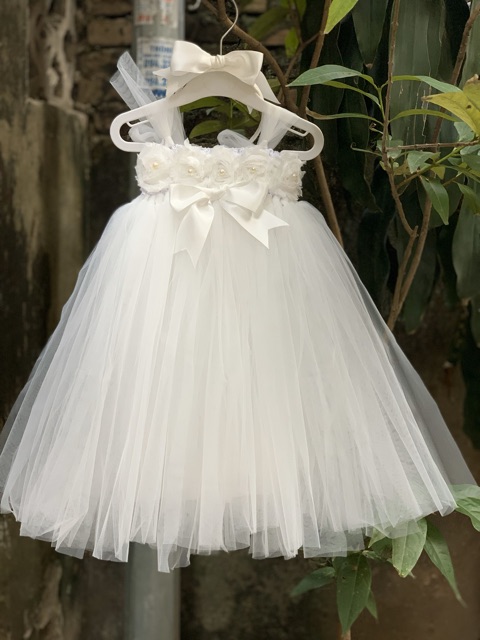 Váy tutu cho bé trắng hoa 3D