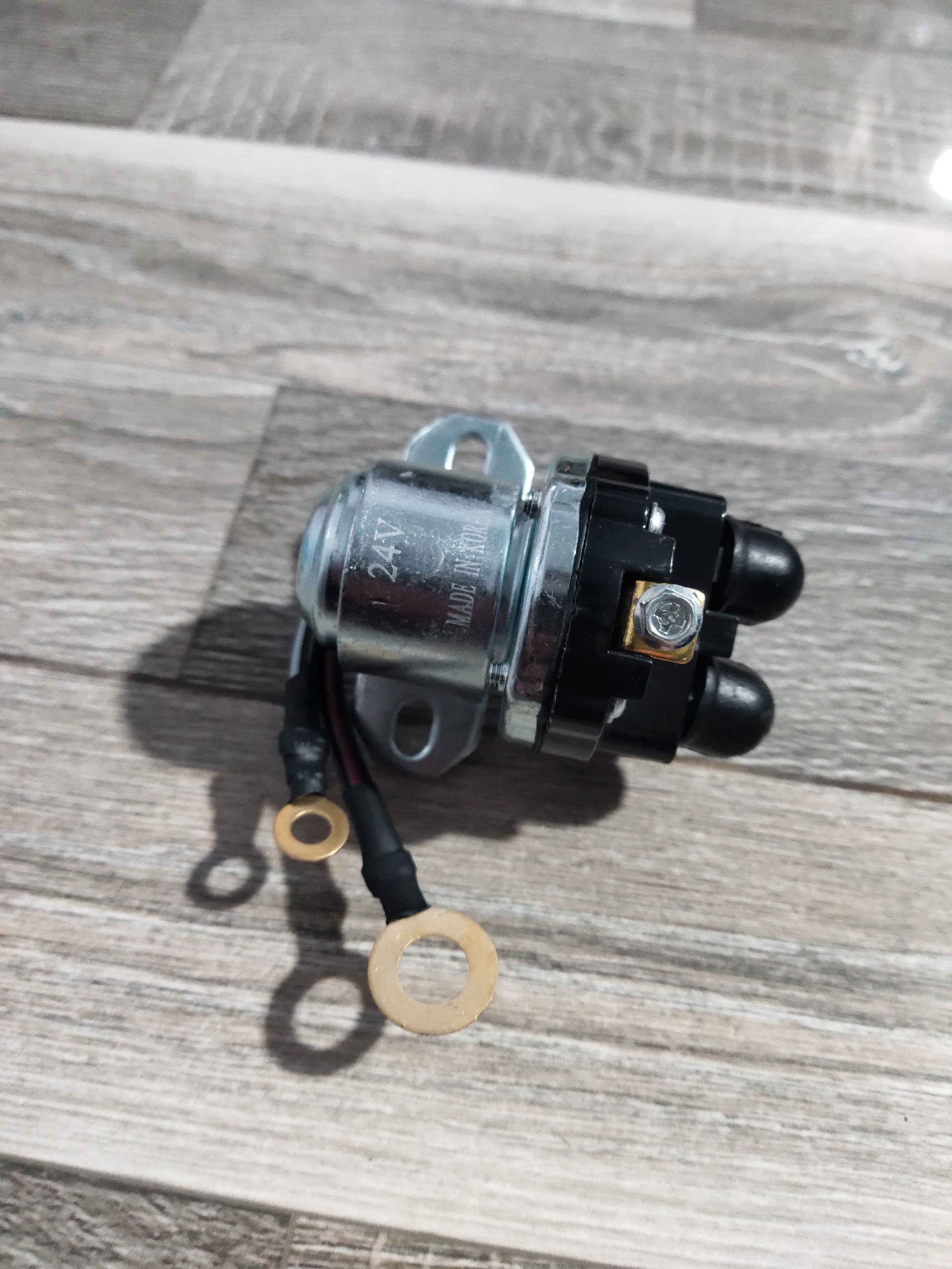 Rơ le phụ đề 24v xanh cho ô tô