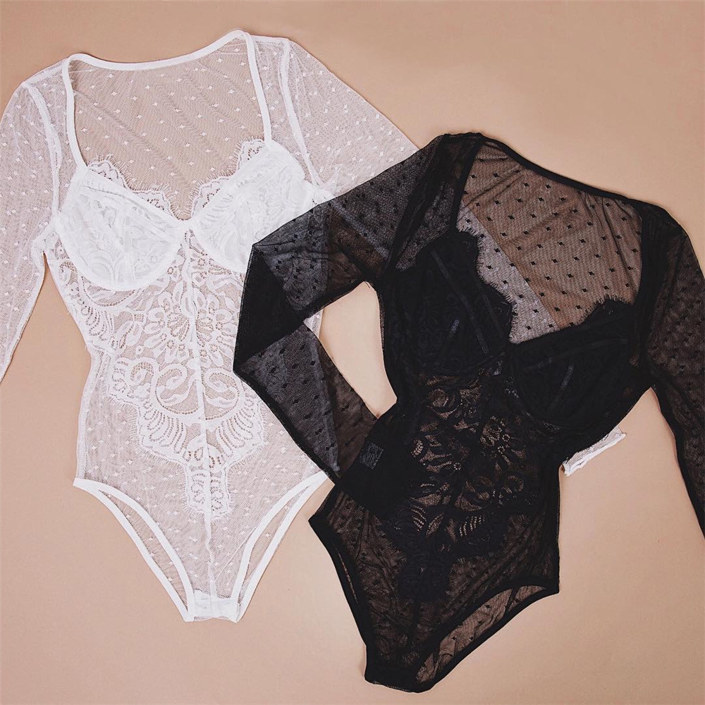 Bodysuit dài tay chấm bi nữ