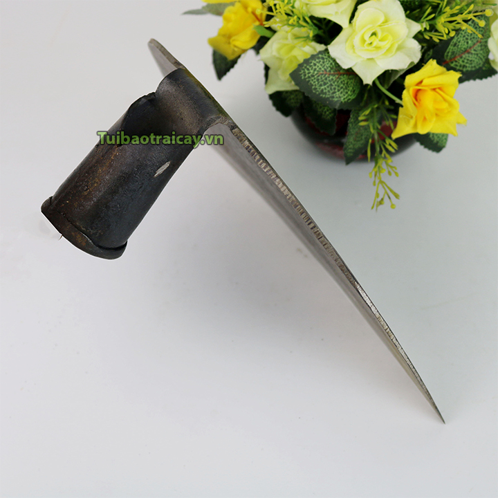 Cuốc làm vườn không cán loại trung - D103