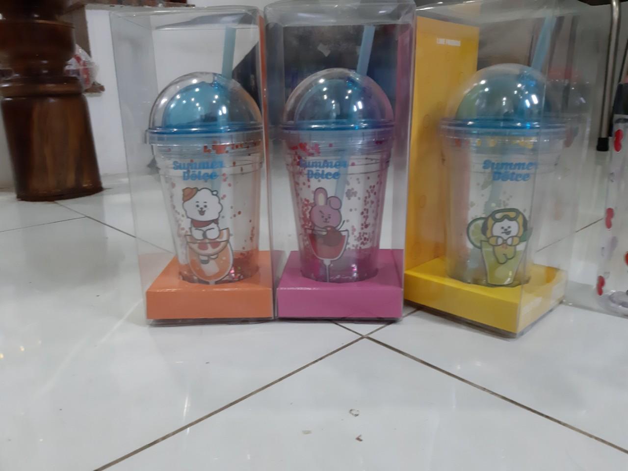 Ly nắp xoay cold cup BT21