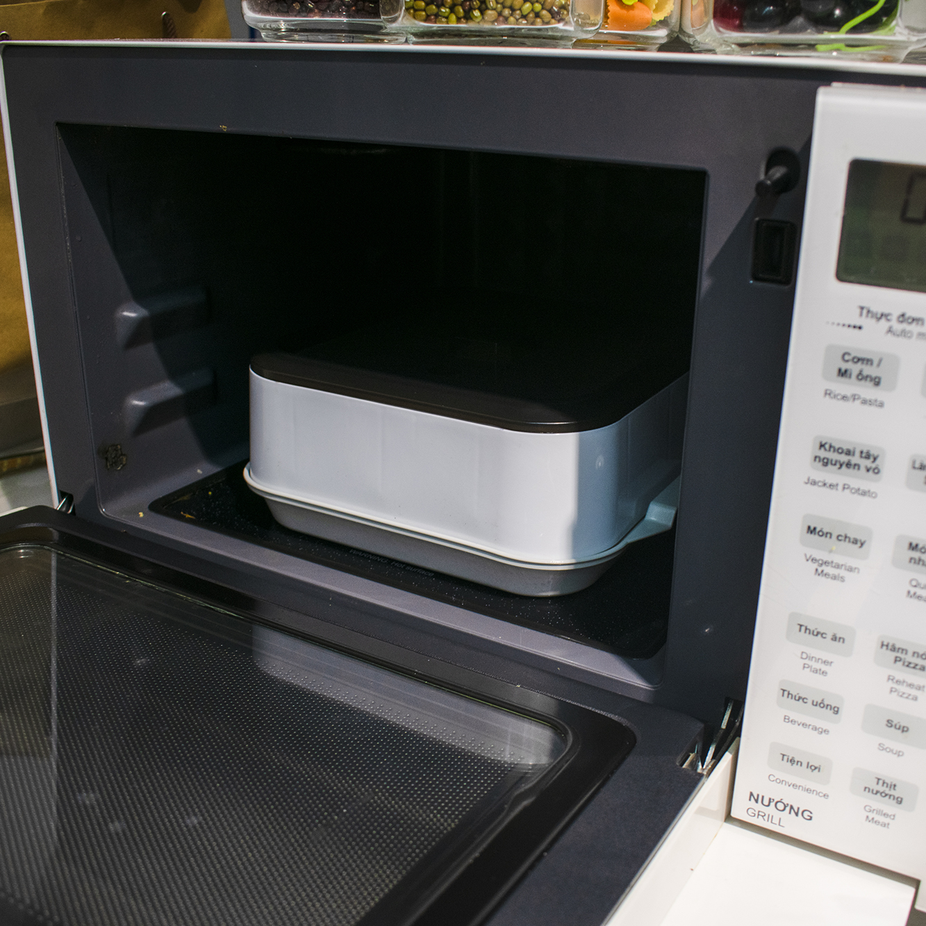 Khay hấp lò vi sóng Micronware 2250ml - 9053