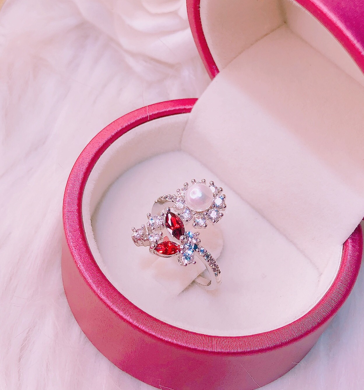 [HCM]Nhẫn nữ nhẫn đá pha lê cao cấp sáng lấp lánh thiết kế sang trọng hoa tuyết đá pha lê đỏ ngọc trai Trang Sức Gami KN04091945 - làm quà tặng bất ngờ vô cùng ý nghĩa CAM KẾT KHÔNG ĐEN 1 ĐỔI 1 NẾU KHÔNG HÀI LÒNG