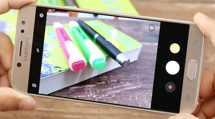 Điện thoại Samsung Galaxy J7 Pro(3GB/32GB) Đã Sử Dụng
