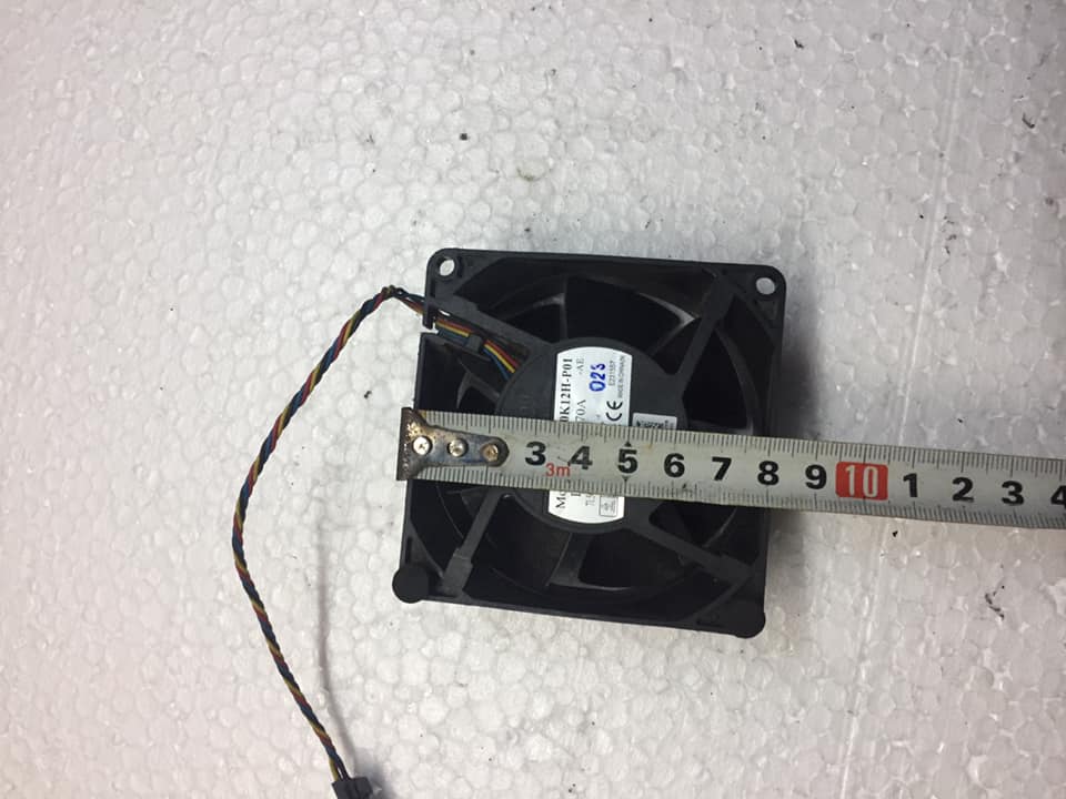Quạt fan Siêu Tốc 8x8x4Cm Chạy Siêu Khỏe