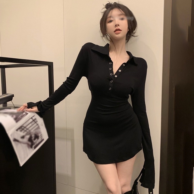 Đầm ôm body cổ bẻ chất borip phối nút