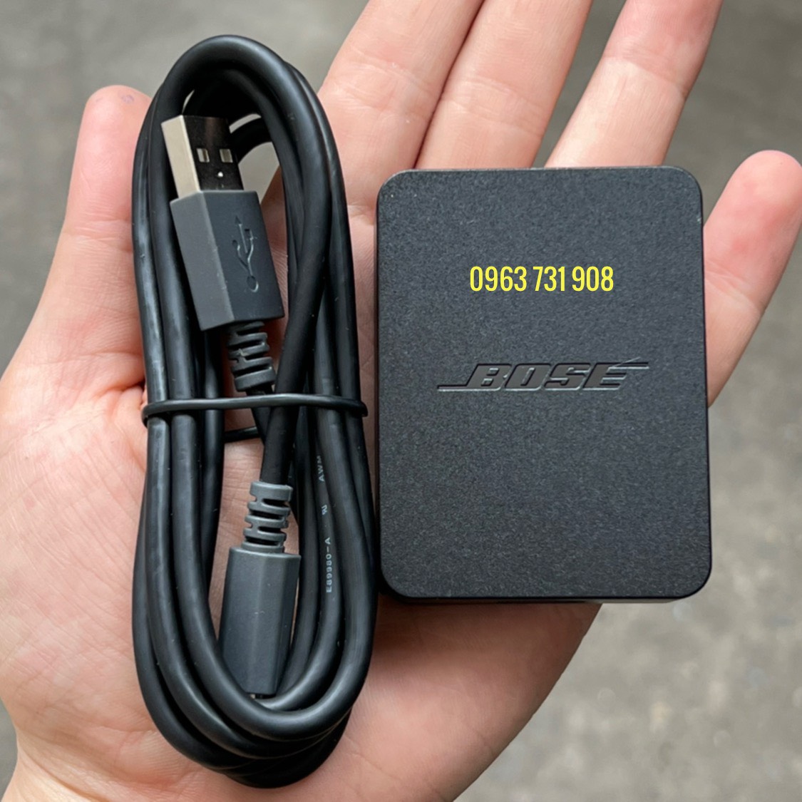Sạc loa BOSE SOUNDLINK Color II