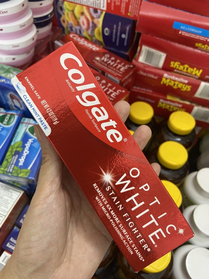 Kem đánh răng siêu trắng Colgate Optic White 119g