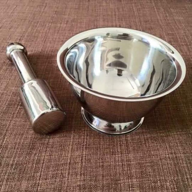 Bộ cối chày inox sáng bóng không gỉ