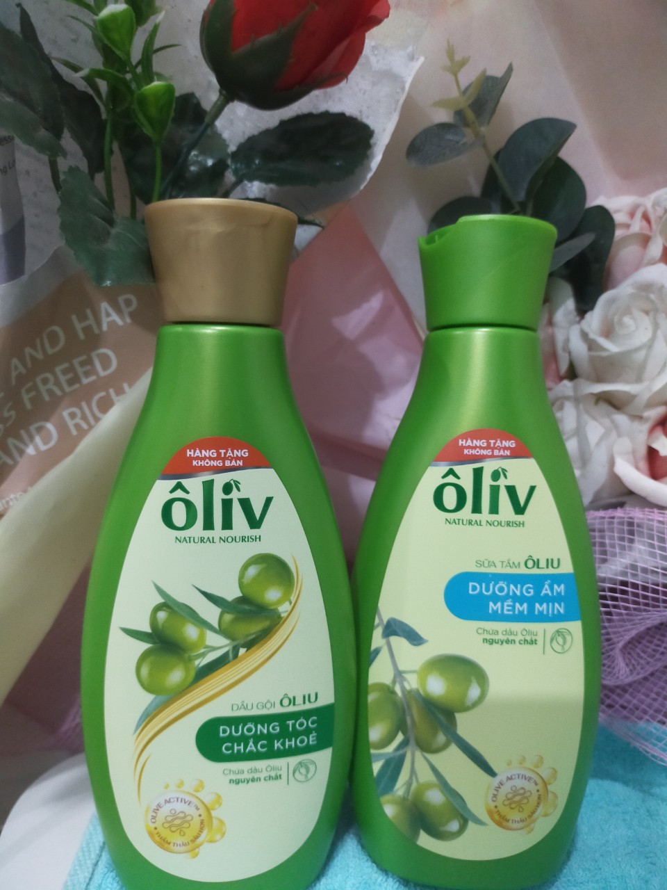 combo dấu gội sữa tắm oliv 165ml (hàng tặng)