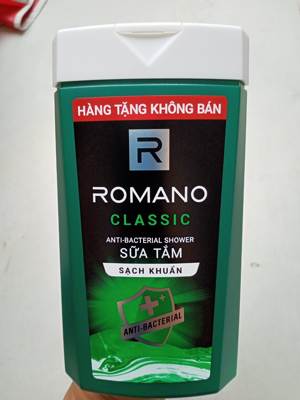 Set 3 chai Sữa Tắm Cao cấp Nam Romano Classic 150g*3 (hàng tặng)