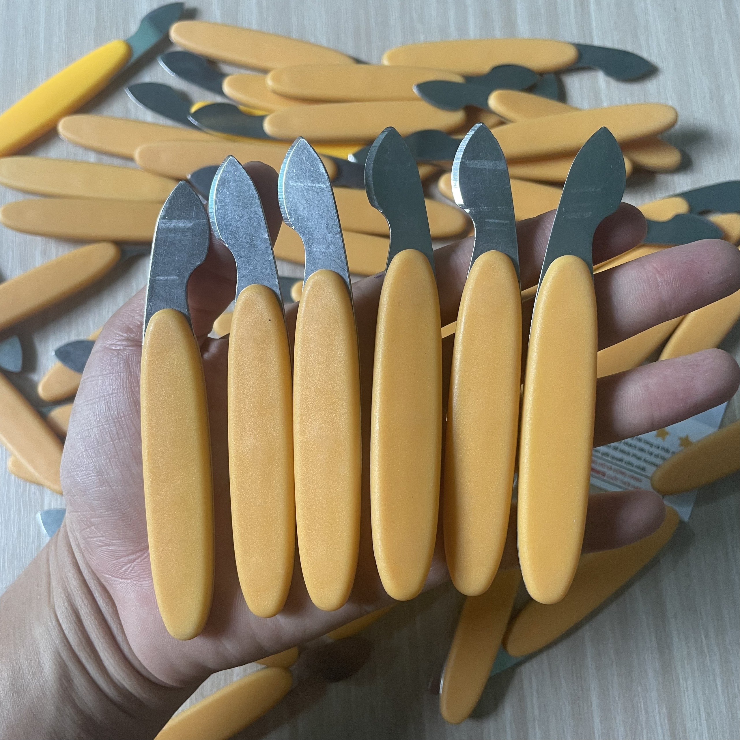 Dụng cụ cậy đáy đồng hồ dùng trong sữa chữa đồng hồ